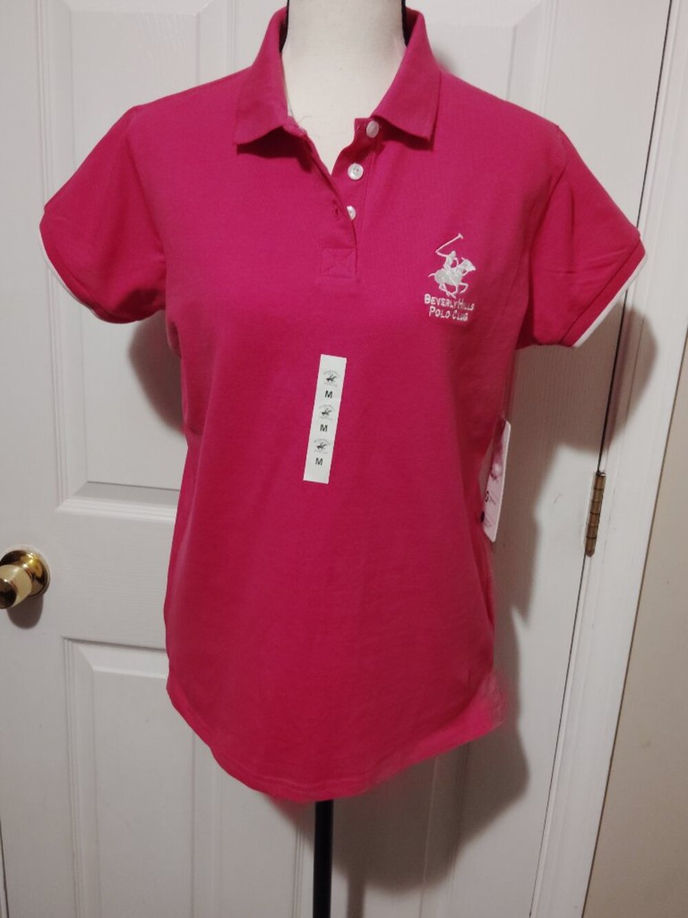 Beverly Hills Polo Club Women's Pink Short Sleeve polo shirt size Medium NWT.